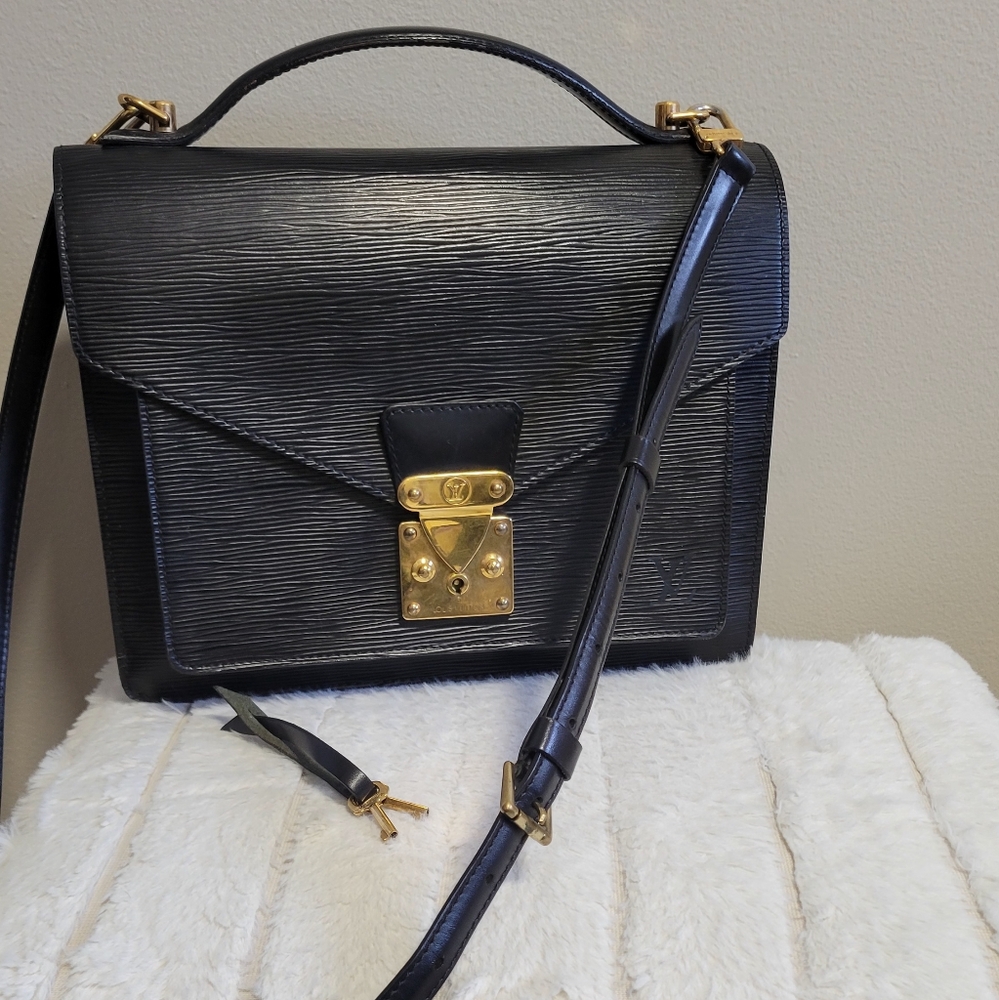 Louis Vuitton Monceau Epi